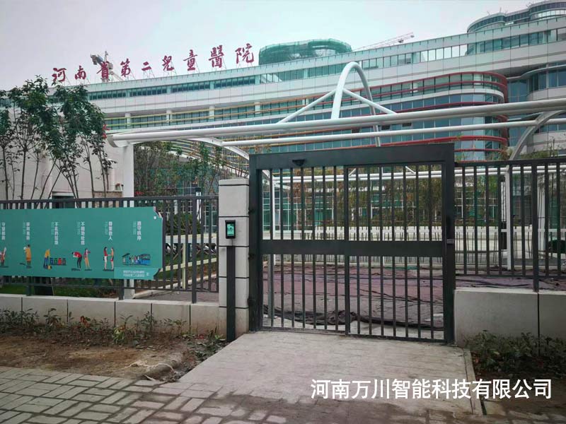 兒童醫院平移門人臉識別